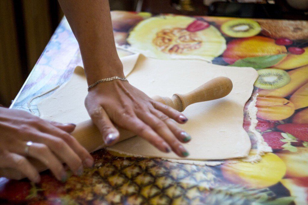 Пирожки из слоеного теста