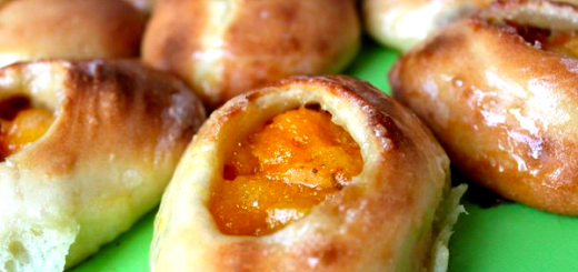 Пирожки с абрикосами