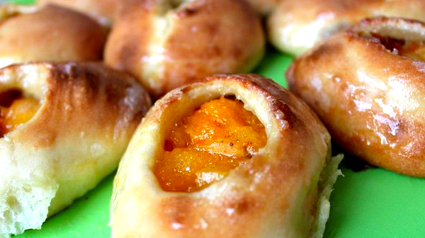 Пирожки с абрикосами