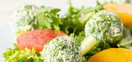 Салат с сырными шариками