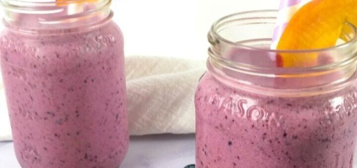 Смузи с черникой и персиком