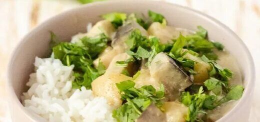 Зеленый карри с баклажаном