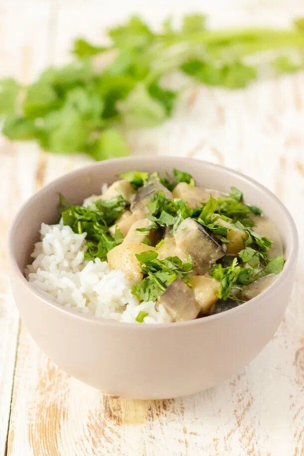 Зеленый карри с баклажаном 