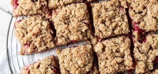 Овсяный пирог со сливами