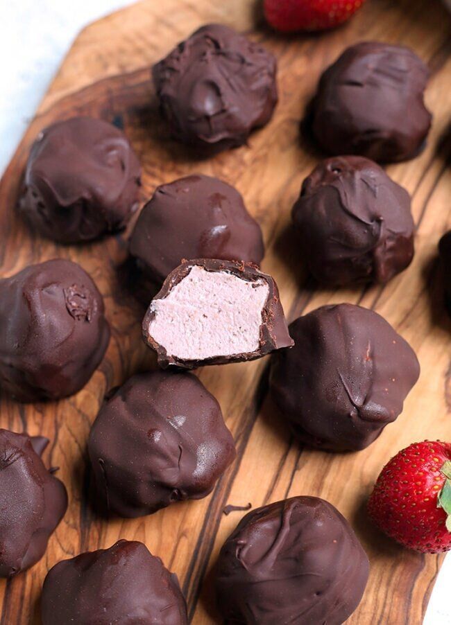 Клубничный чизкейк - конфеты 