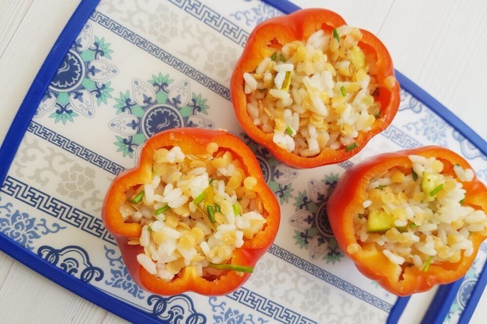 Перцы, фаршированные рисом и чечевицей