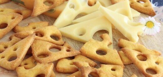 Сырные крекеры