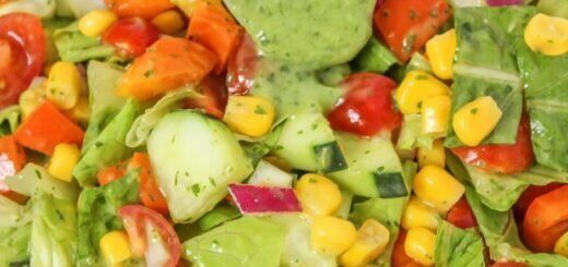 Салат с кукурузой