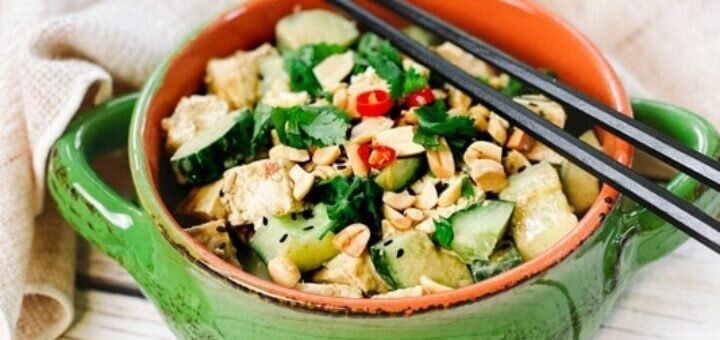 Острый азиатский салат