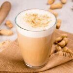 Чай латте с миндальным молоком